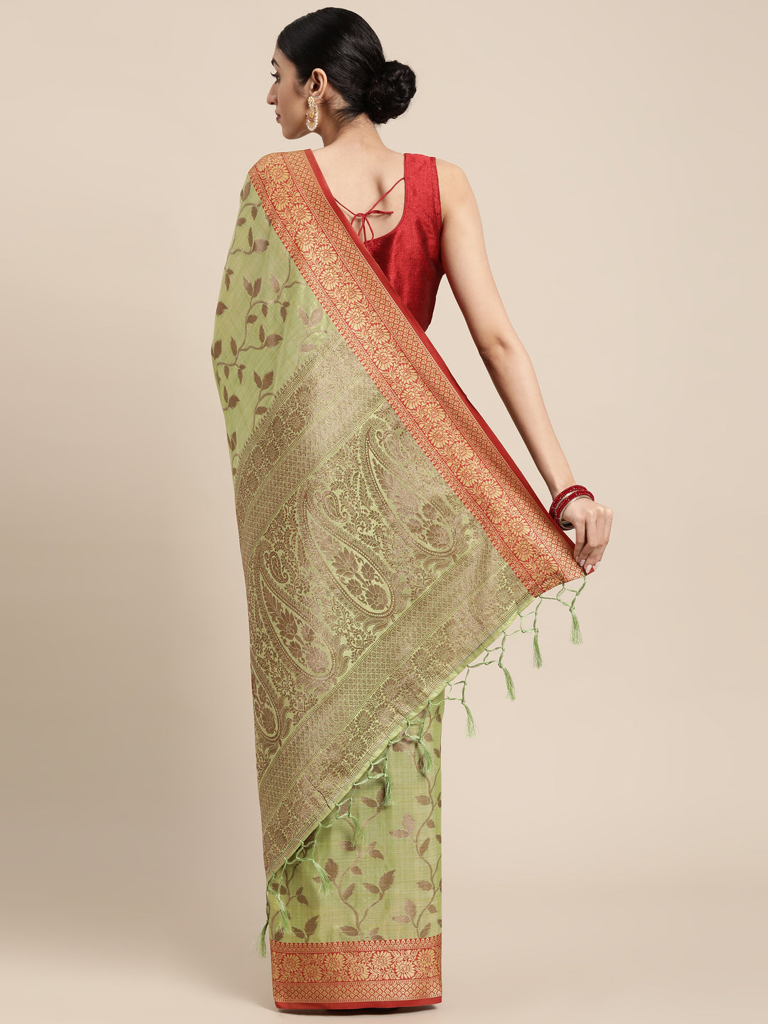 Radiant Cotton Saree with | A Stylish and Sophisticated Choice