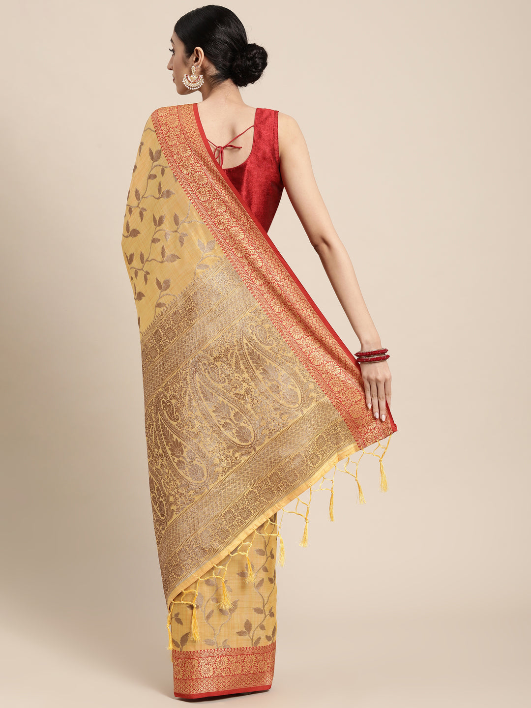 Radiant Cotton Saree with | A Stylish and Sophisticated Choice