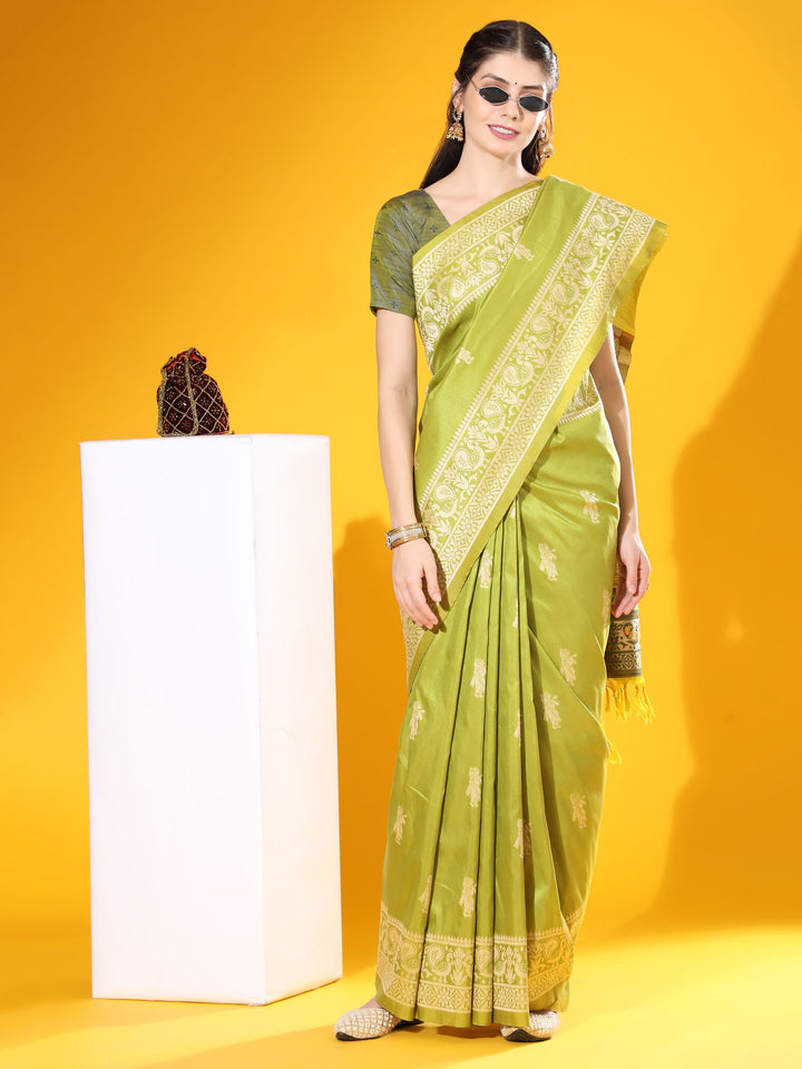 Sophisticated Raw Silk Saree with | Unmatched Beauty for Grand Occasions