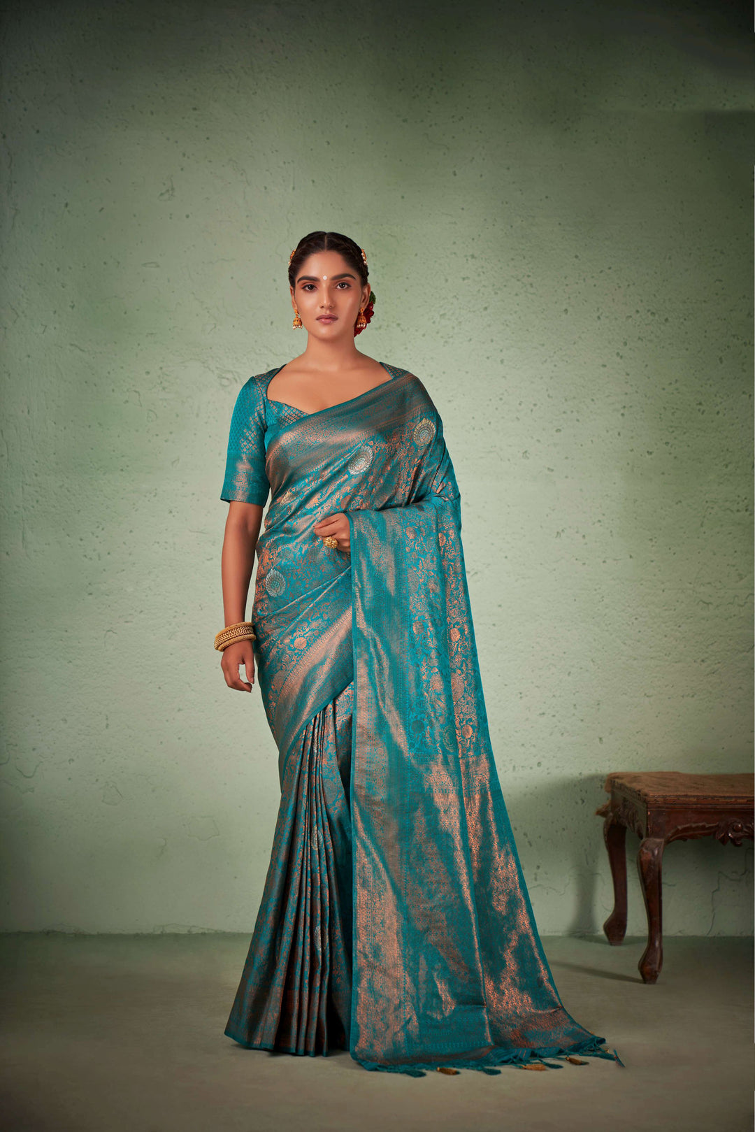 Sophisticated Kanjivaram Silk Saree with | Perfect for Special Celebrations