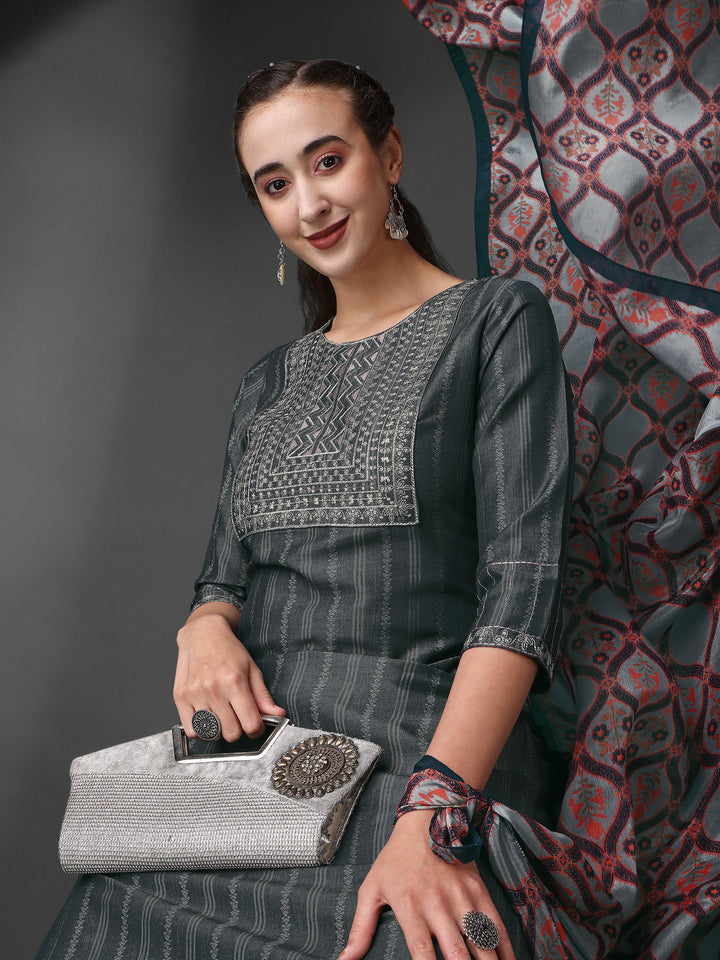 Elegant Gray Chinon Salwar Suit | Embroidered Kameez and Dupatta Set