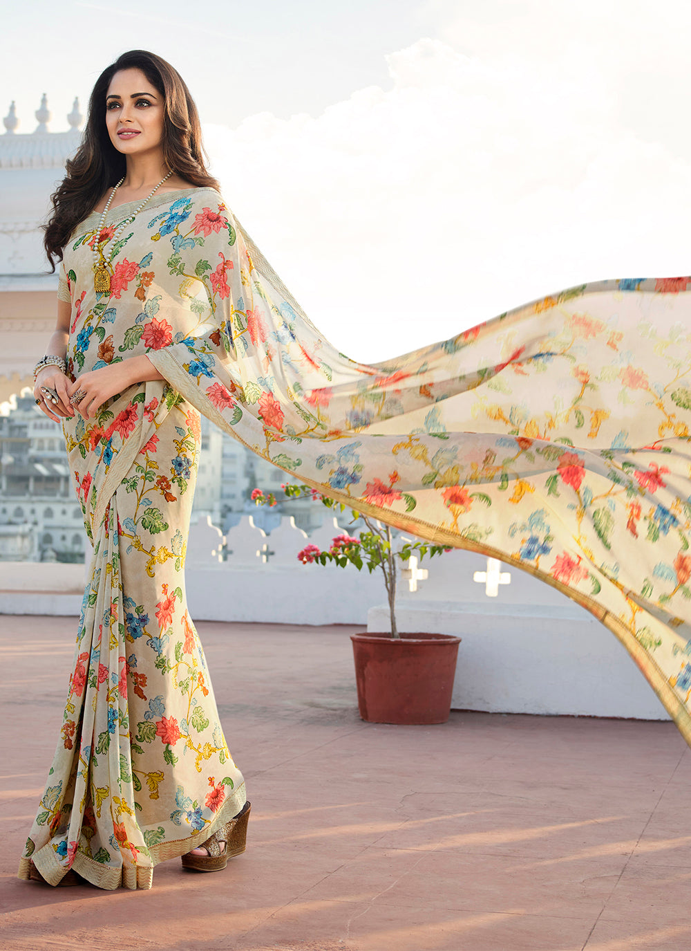 Floral-Printed Georgette Saree with Banglori Blouse | Perfect for Special Events