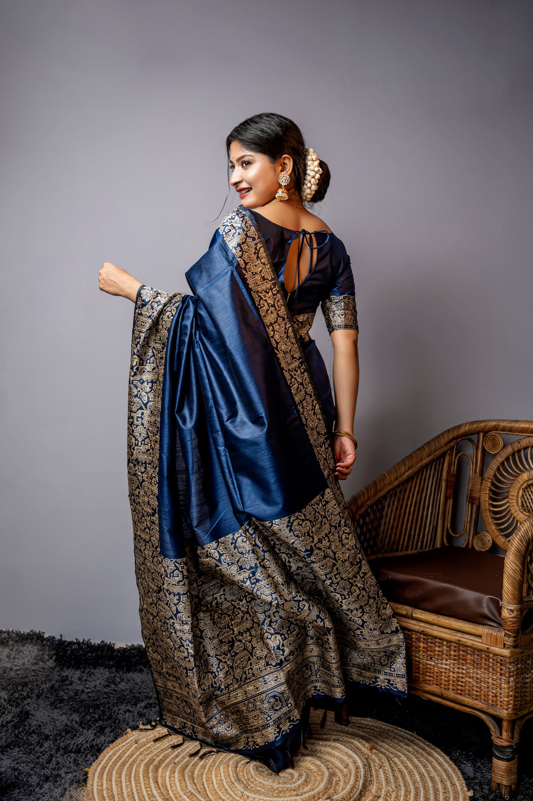 Handloom Silk Saree | Designer Weaving Border for Special Events