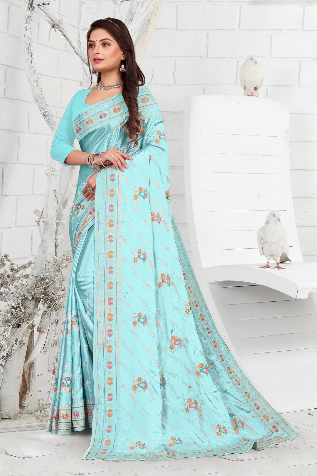 Elegant Crepe Saree | Thread-Embroidery | Traditional Wedding Wear | Party Ready