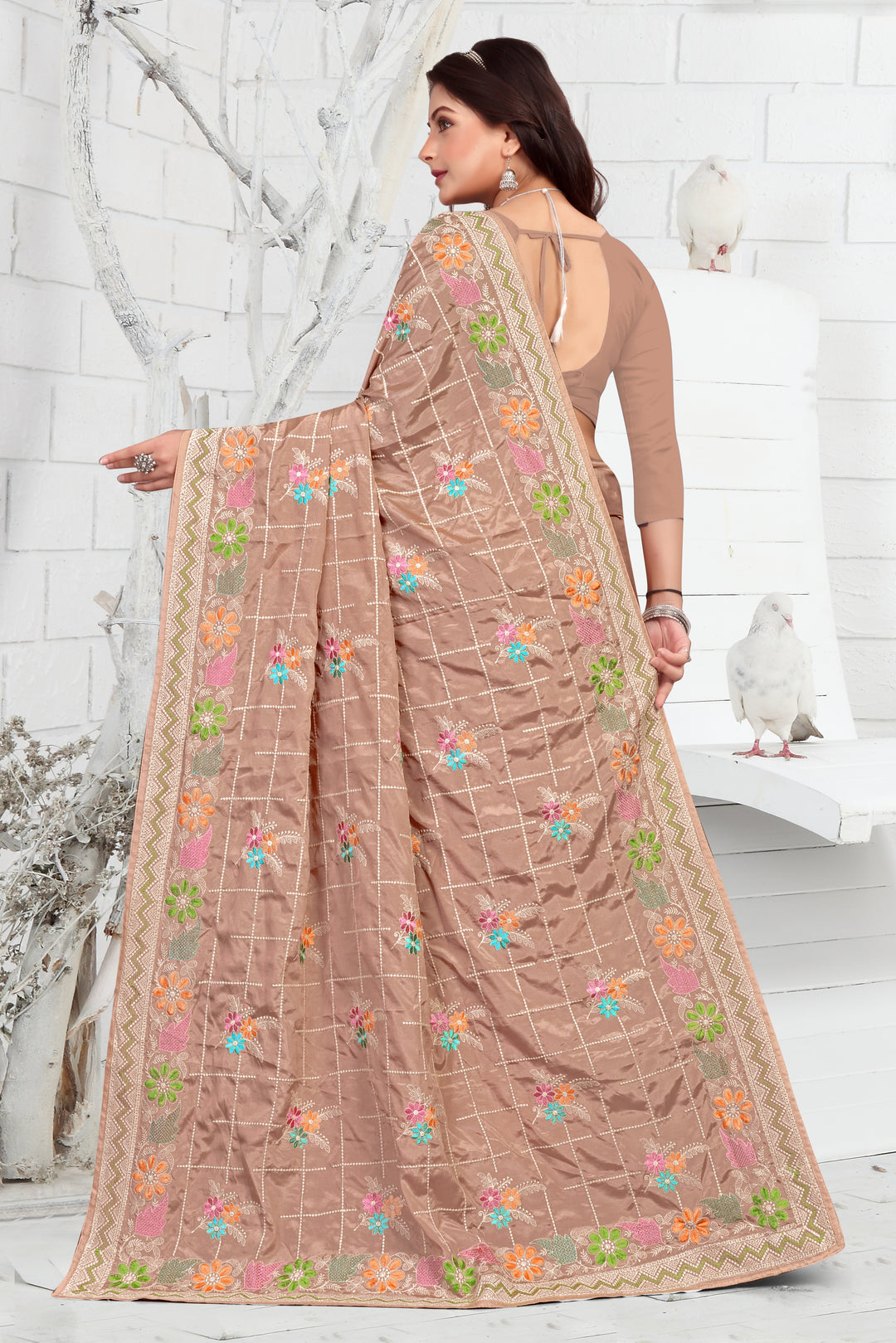 Elegant Crepe Saree with Thread Embroidery | Traditional Wedding Wear | Party & Pooja Ceremonial