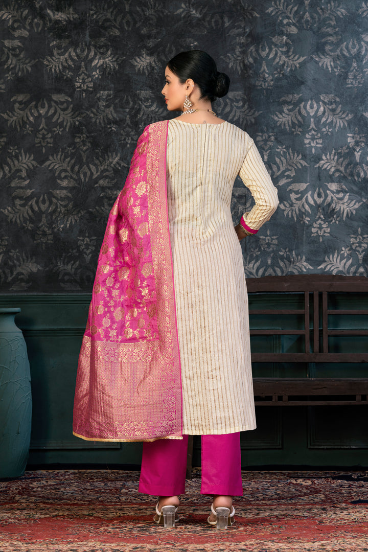 Graceful Cotton Salwar Kameez | Exquisite Craftsmanship