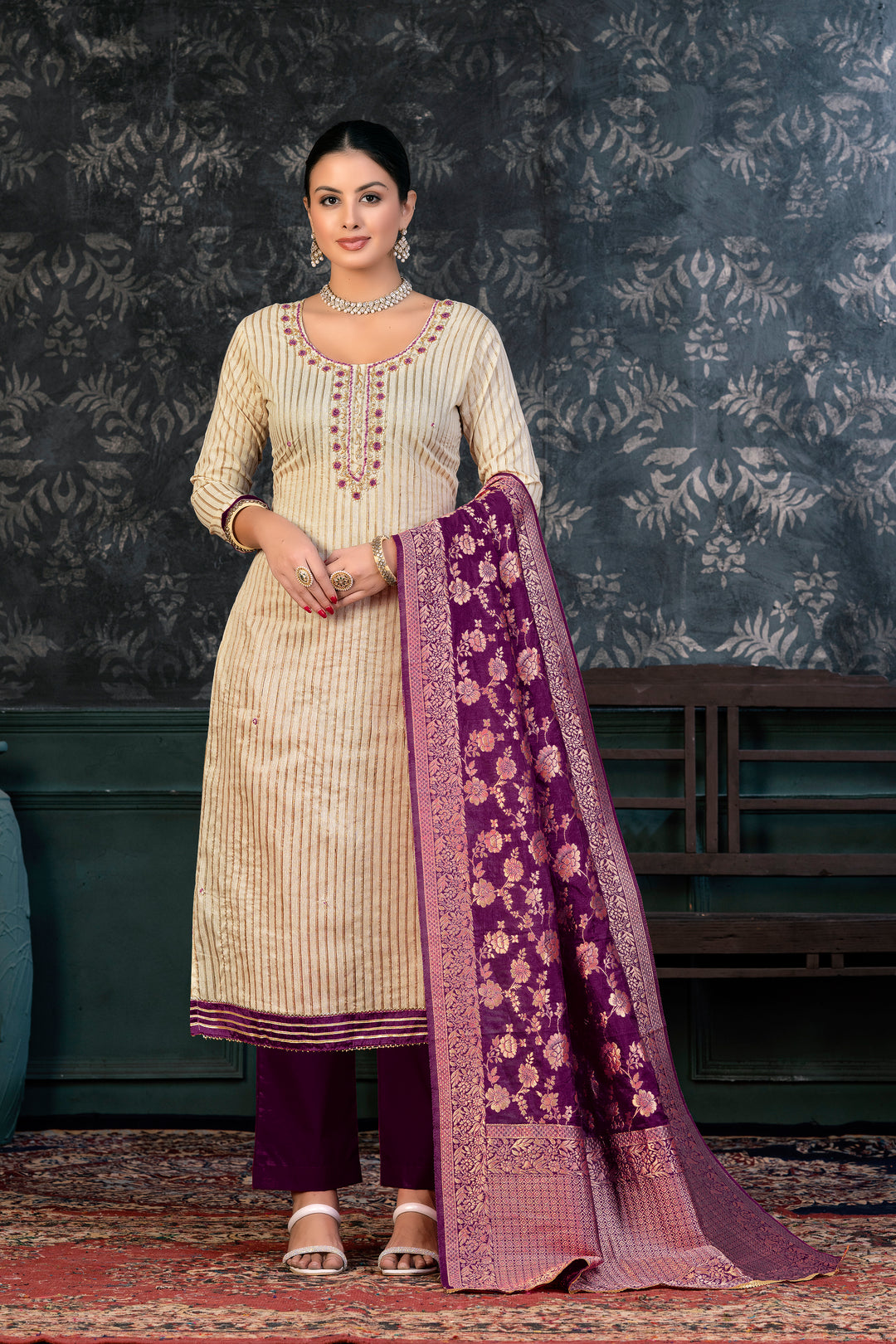 Graceful Cotton Salwar Kameez | Exquisite Craftsmanship