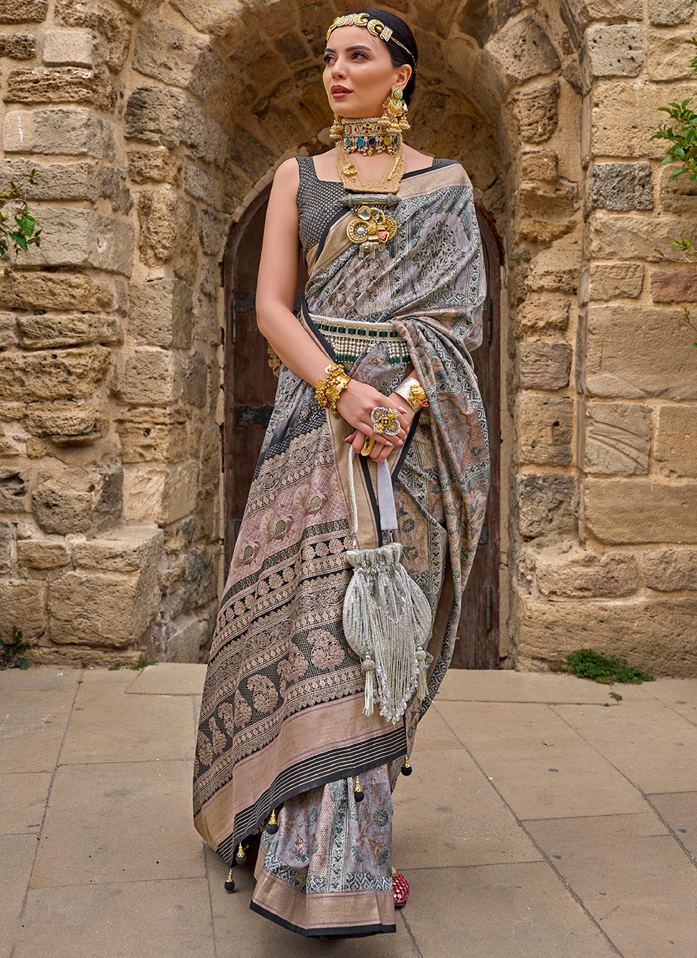 Designer V-P Silk Saree with Woven Jari Patta | Perfect for Special Events