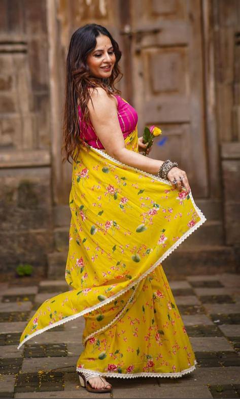 Designer Linen Saree with Satin-Banglori Blouse | Digital Printed for Weddings