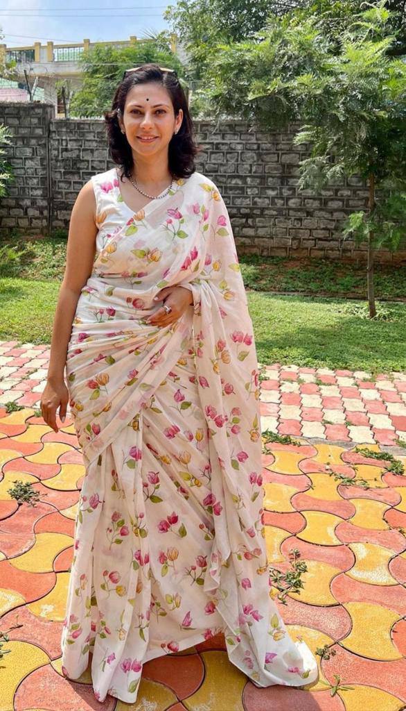 Designer Digital Printed Linen Saree | Perfect for Weddings and Festive Events