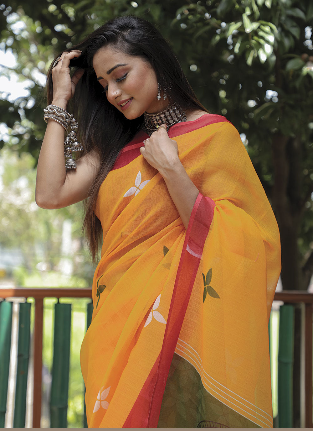 Linen Digital Printed Saree | Perfect for Weddings and Festive Occasions