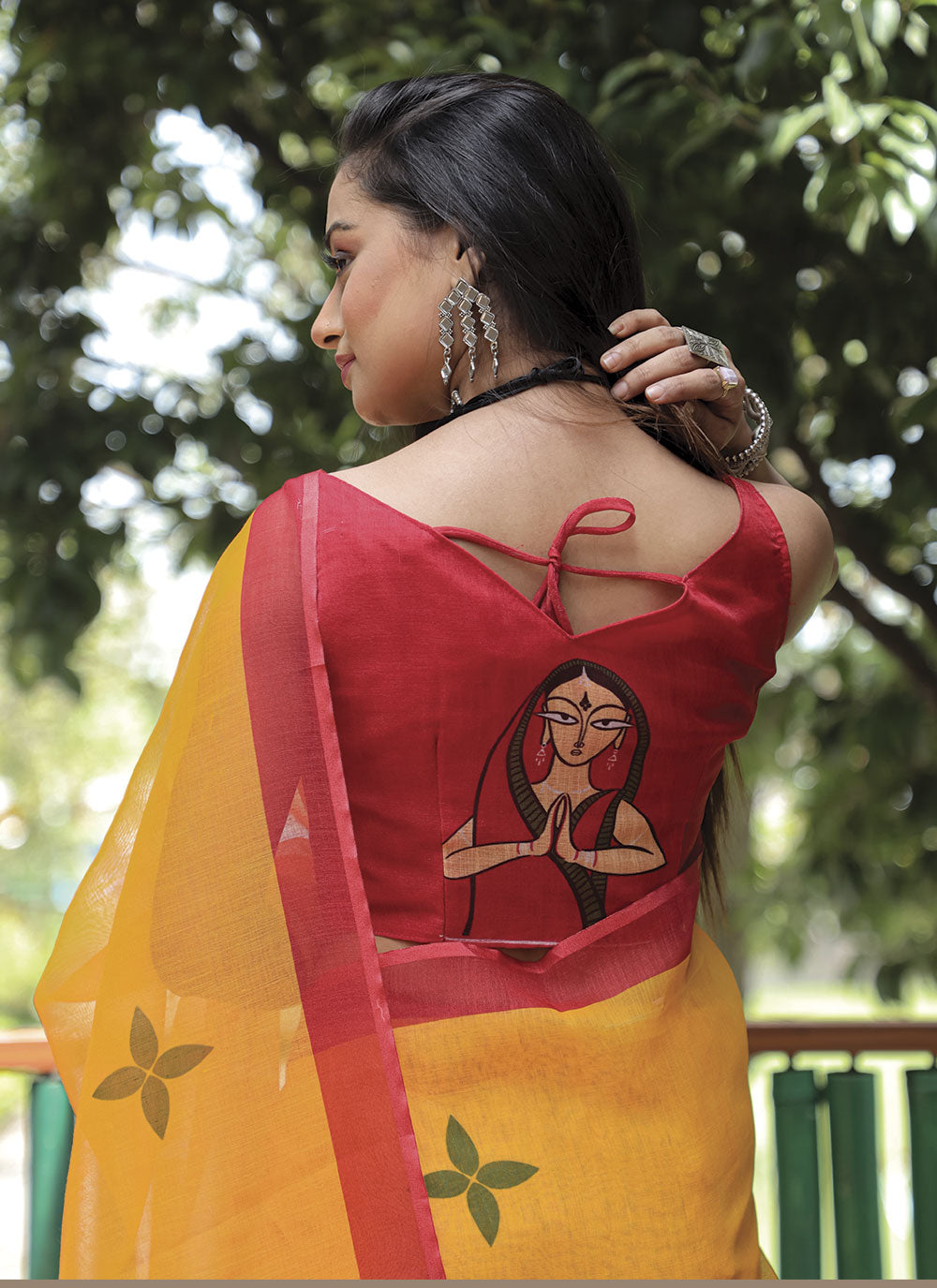 Linen Digital Printed Saree | Perfect for Weddings and Festive Occasions