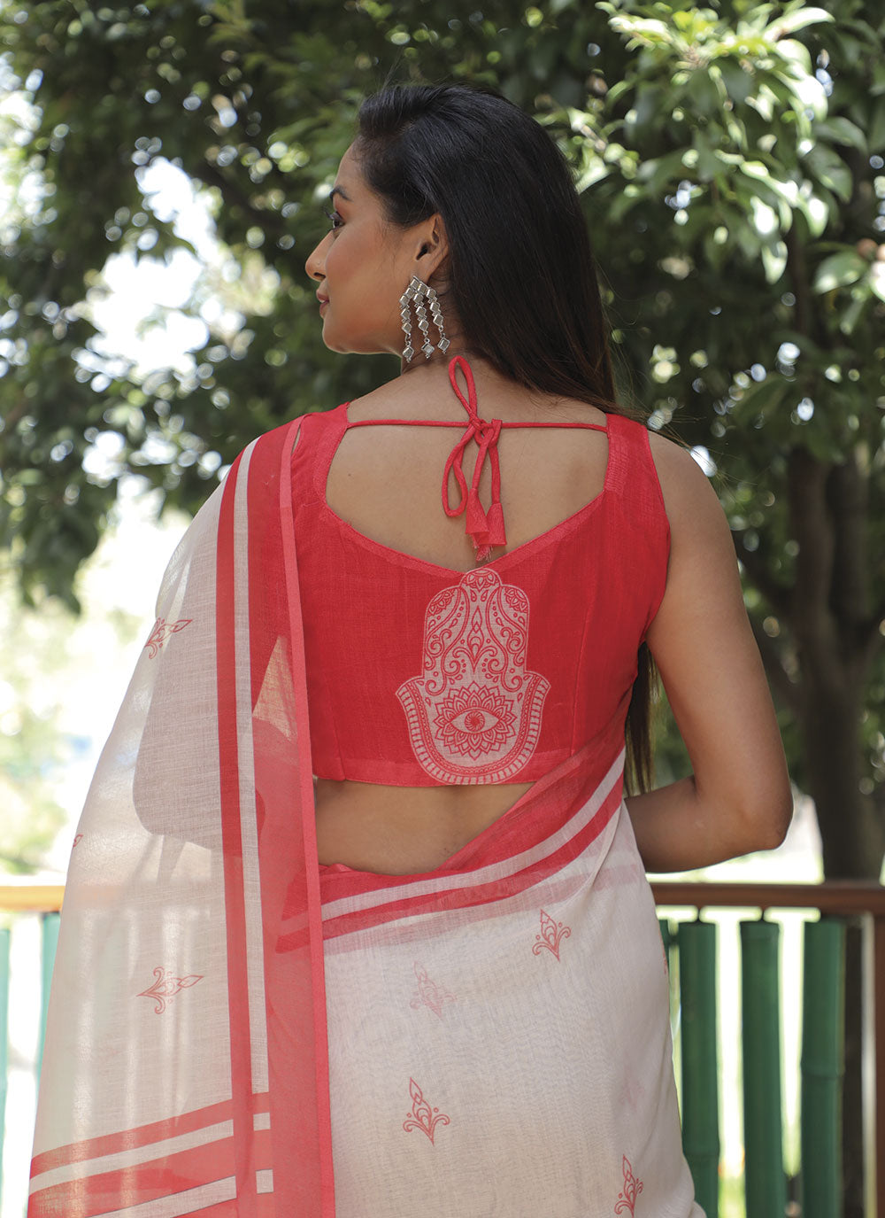 Linen Saree with Digital Print | Perfect for Weddings and Festive Occasions