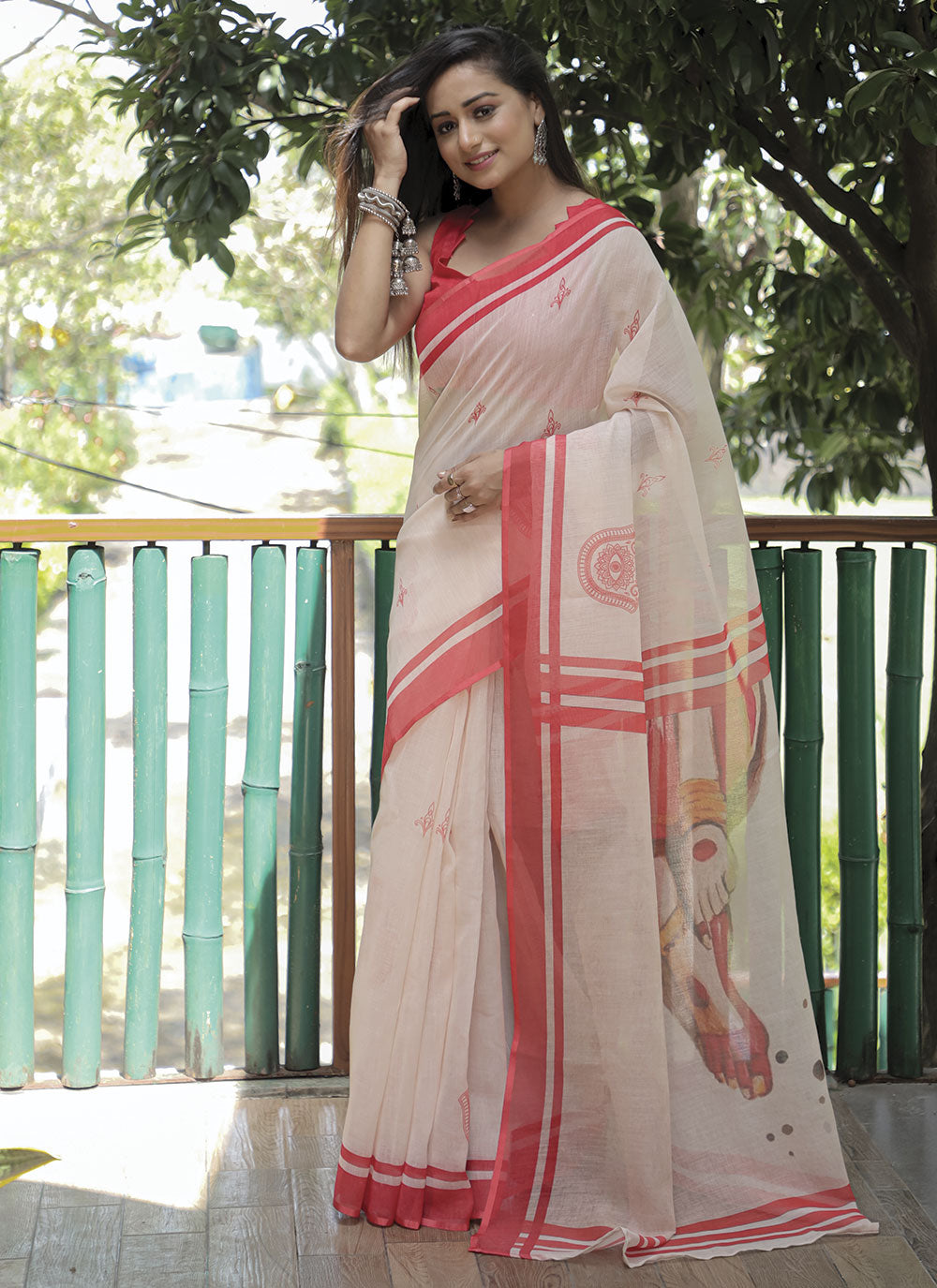 Linen Saree with Digital Print | Perfect for Weddings and Festive Occasions