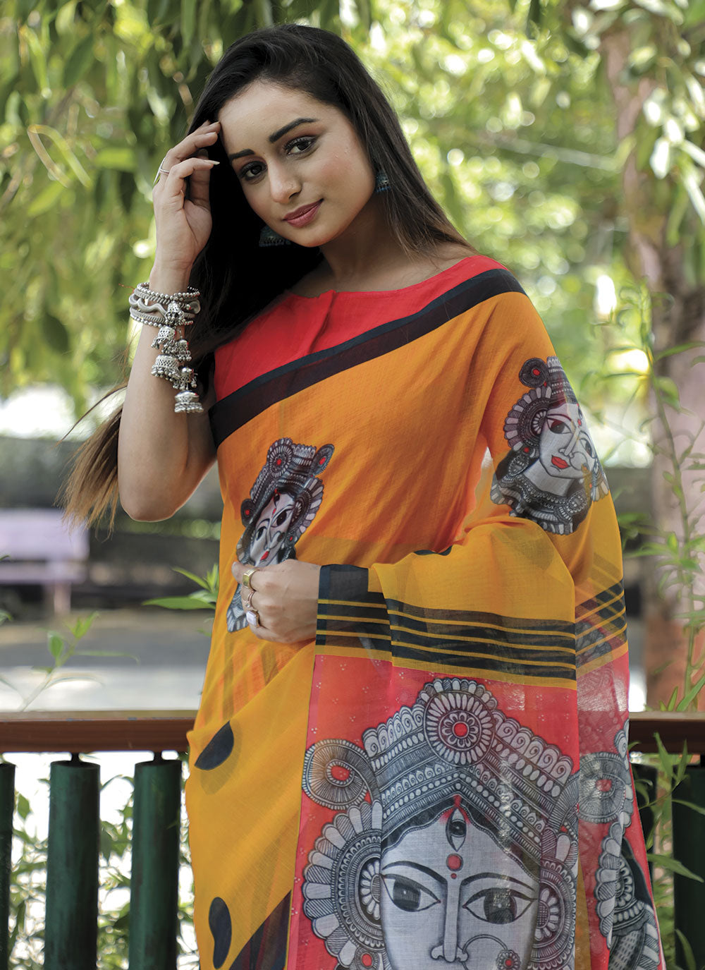 Linen Digital-Printed Saree | Perfect for Special Events & Weddings