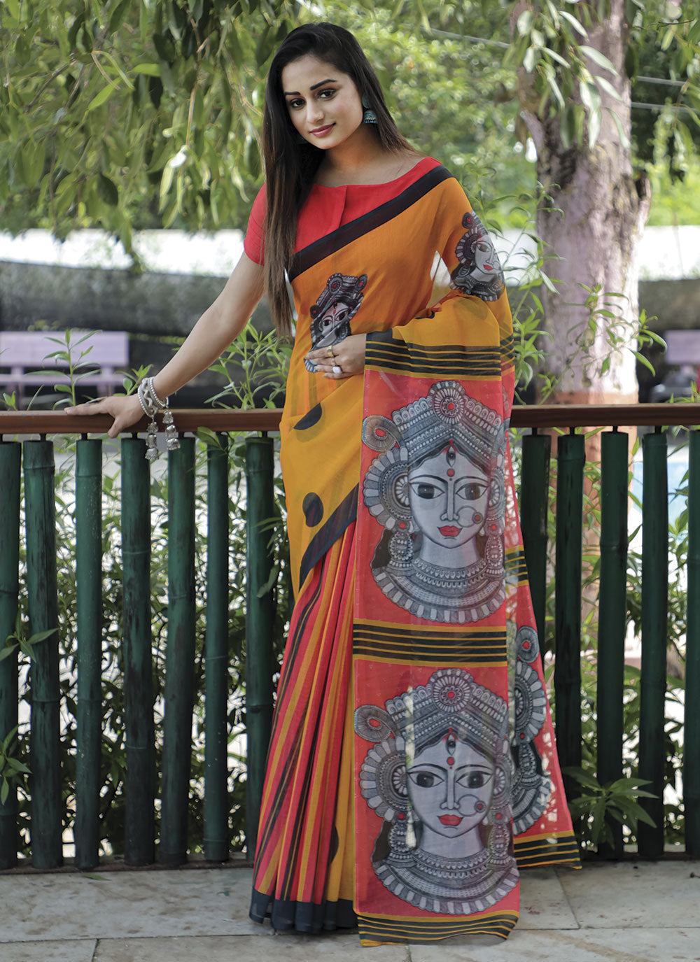 Linen Digital-Printed Saree | Perfect for Special Events & Weddings