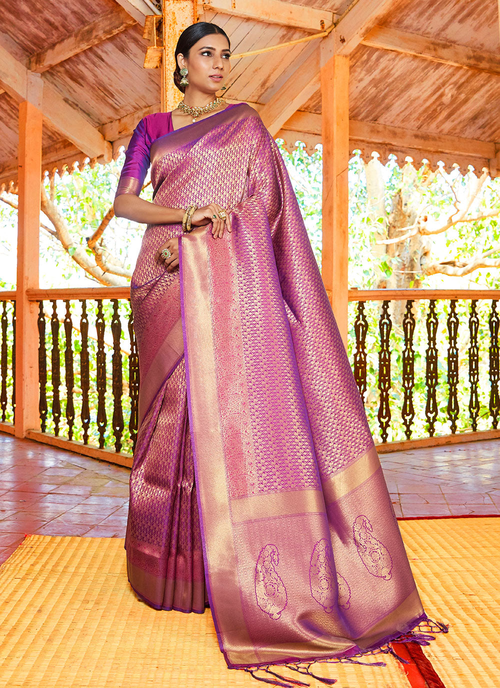 Handloom Silk Saree | Designer Jari Weaving for Weddings & Special Events