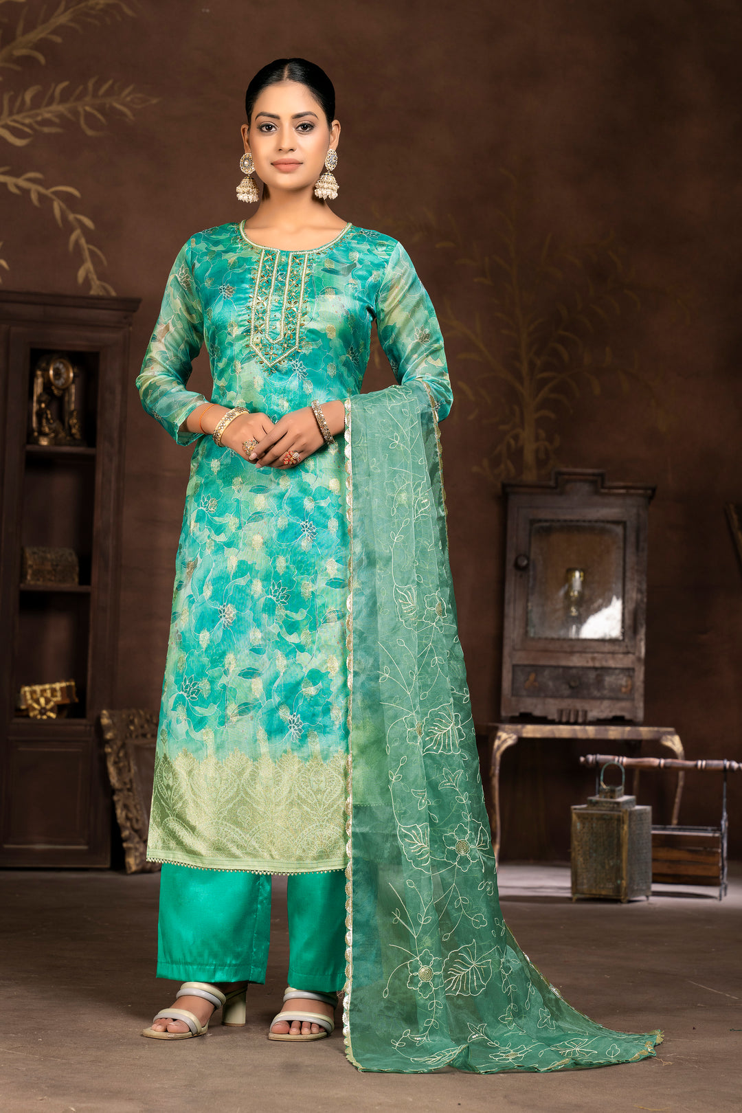 Elegant Organza Suit Set | Wevon Butti Designer Hand Work Ensemble