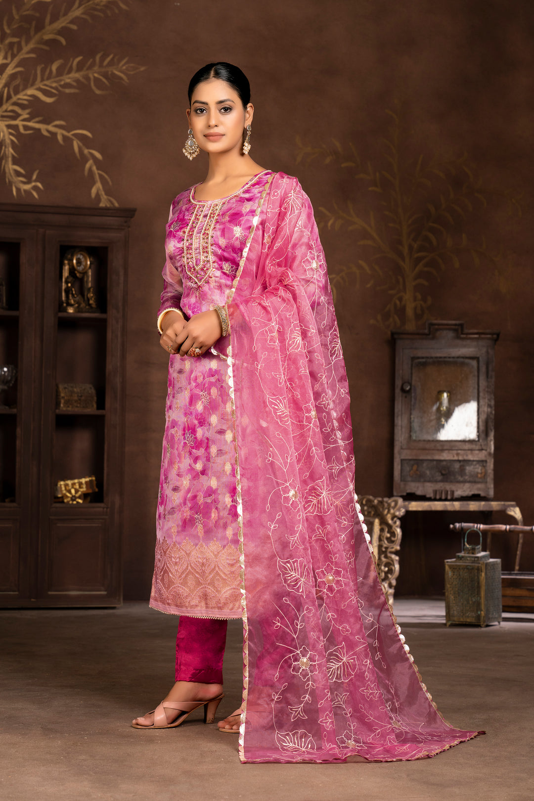 Elegant Organza Suit Set | Wevon Butti Designer Hand Work Ensemble