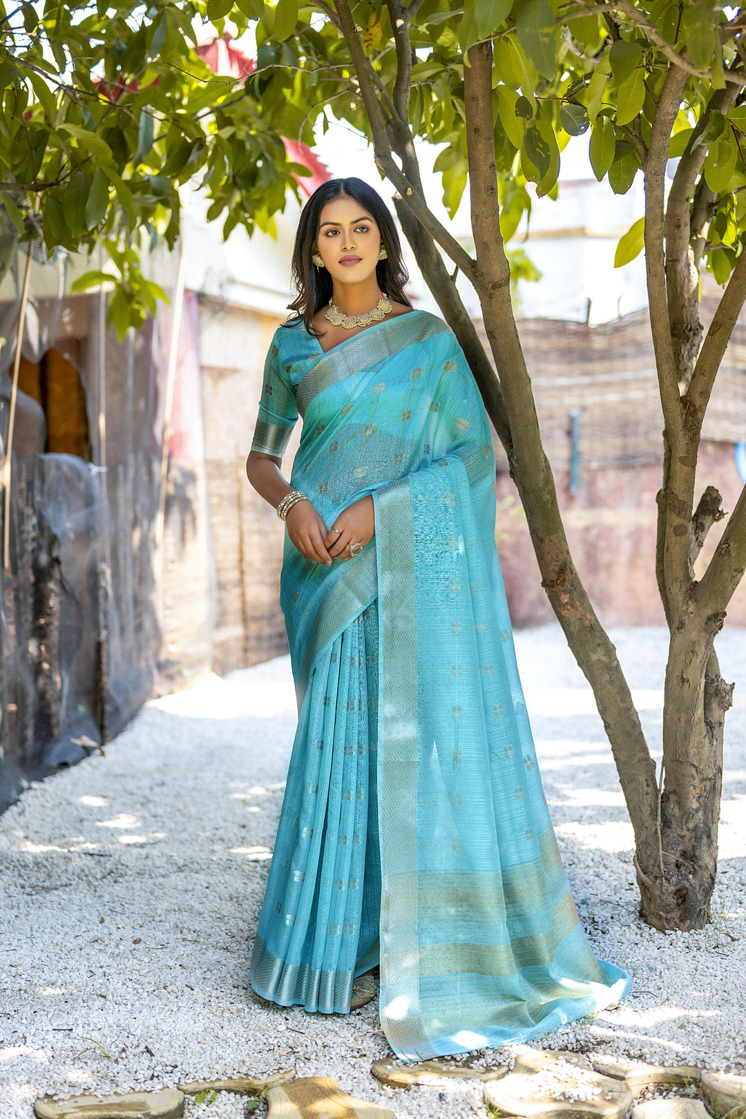 Soft Silk Saree with Woven Butti | Perfect for Weddings and Special Events