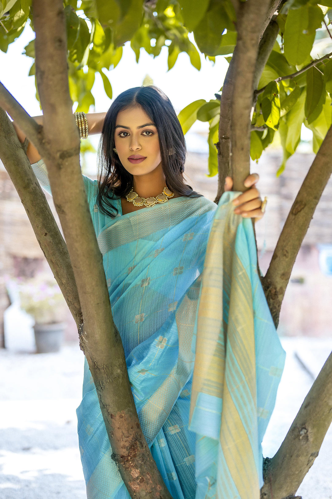 Soft Silk Saree with Woven Butti | Perfect for Weddings and Special Events