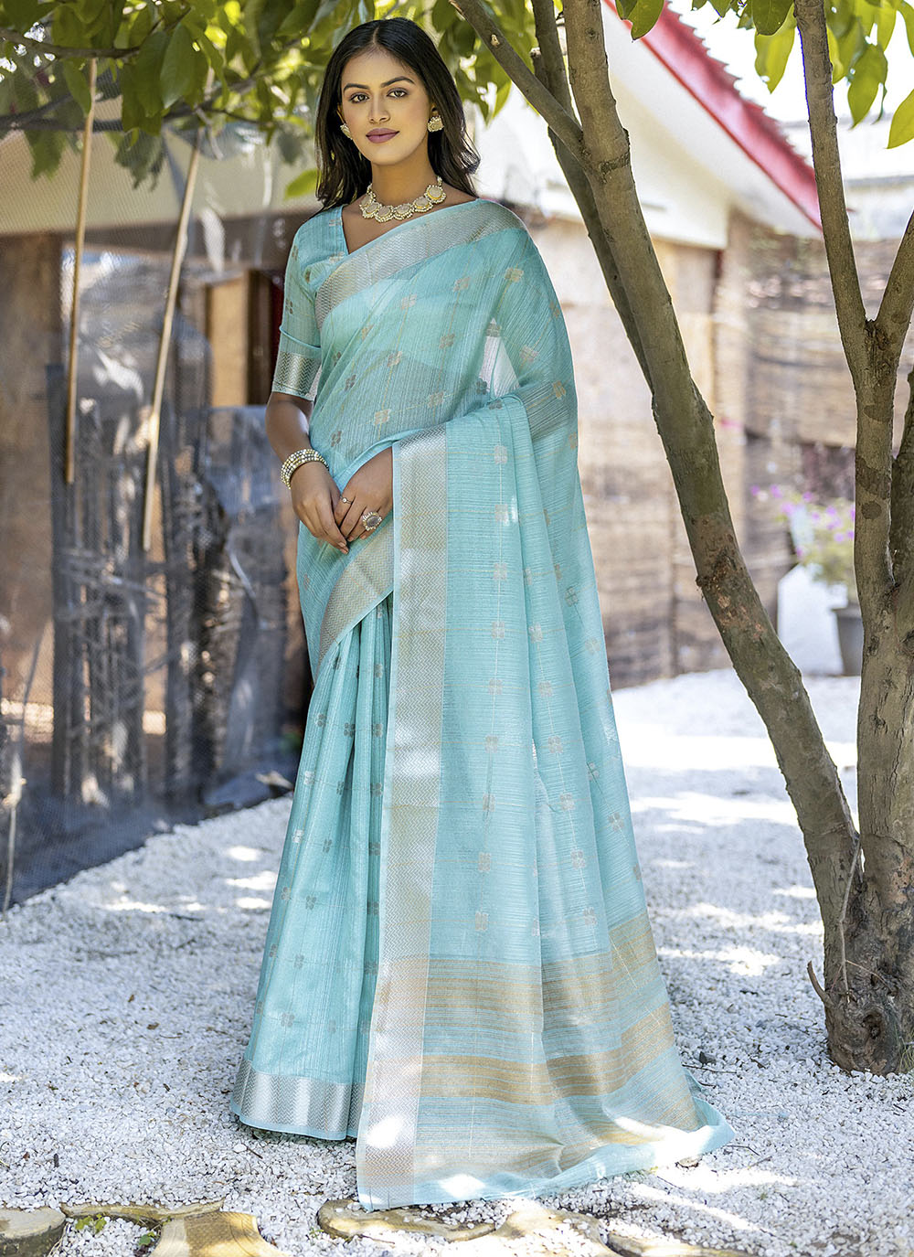 Soft Silk Saree with Woven Butti | Perfect for Weddings and Special Events