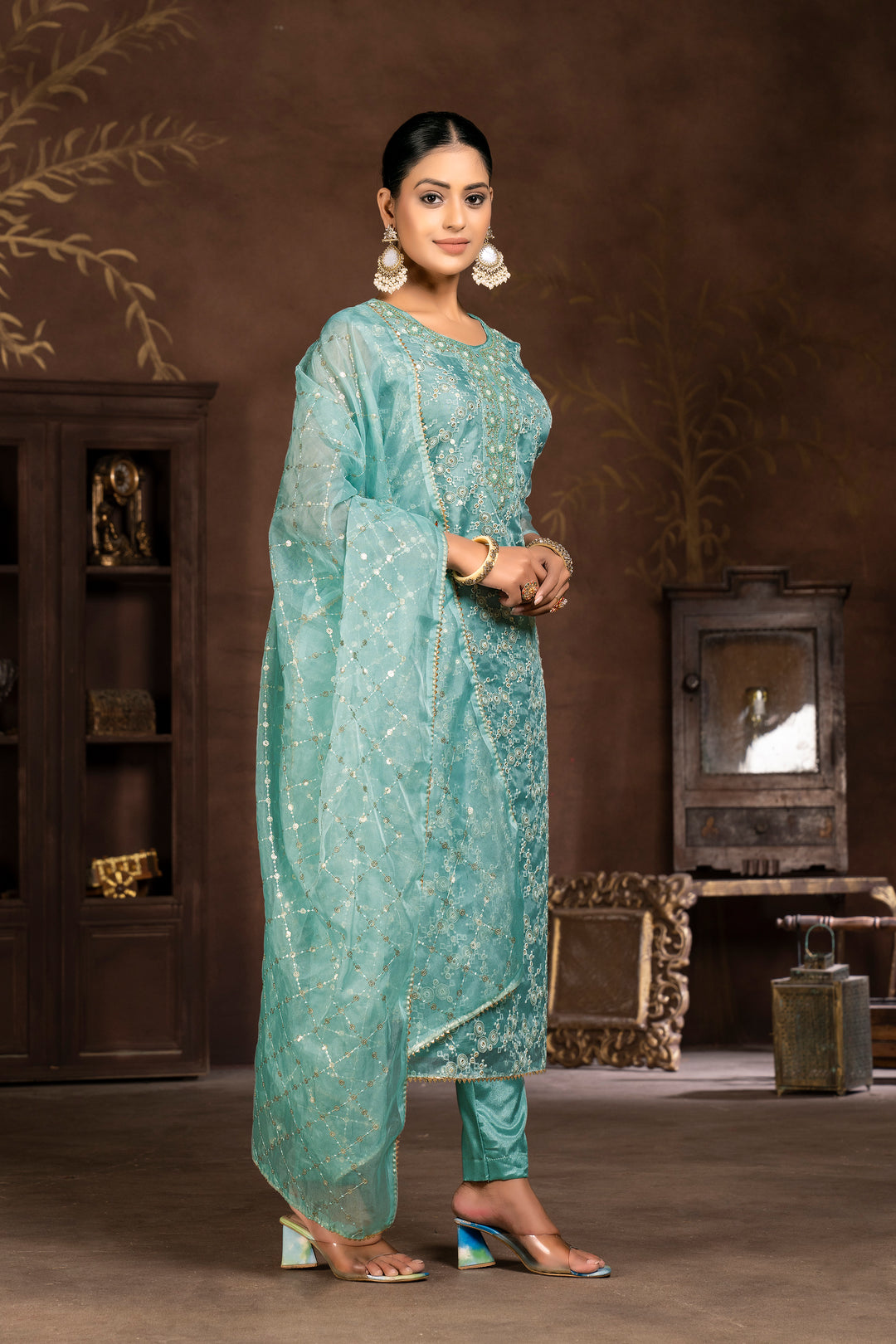 Exquisite Kurti Set for Women | Handwork & Three-Quarter Sleeves