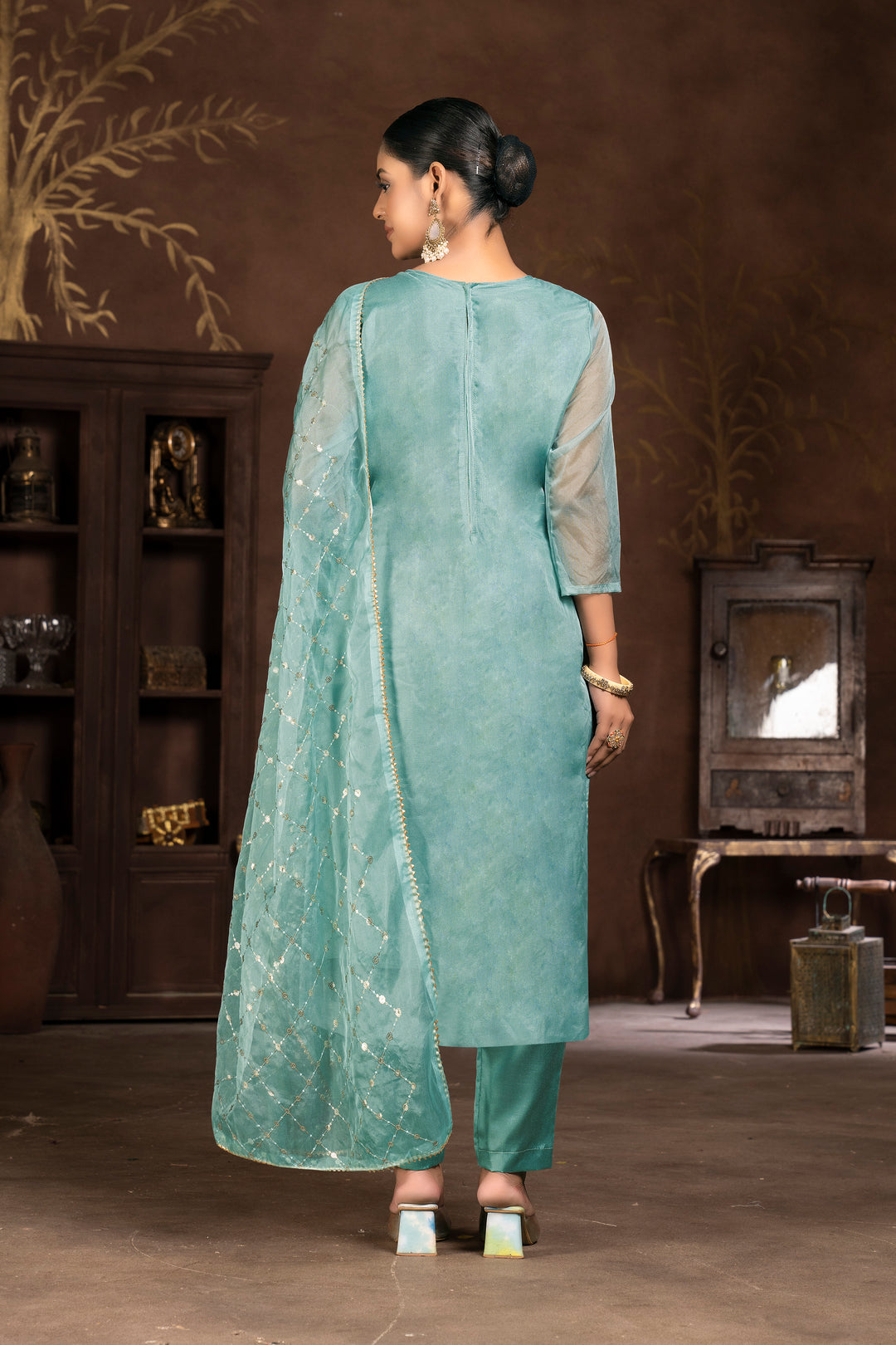 Exquisite Kurti Set for Women | Handwork & Three-Quarter Sleeves