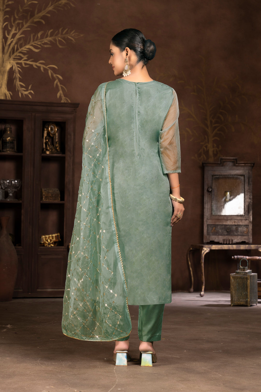 Exquisite Kurti Set for Women | Handwork & Three-Quarter Sleeves