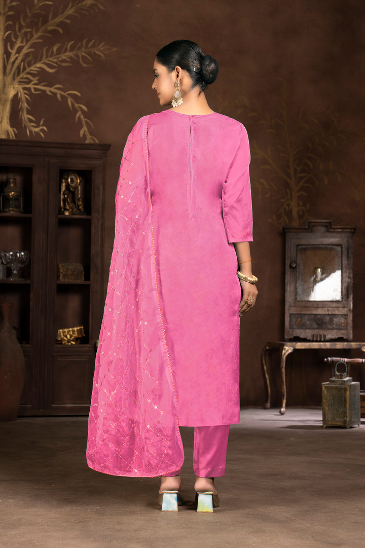 Exquisite Kurti Set for Women | Handwork & Three-Quarter Sleeves