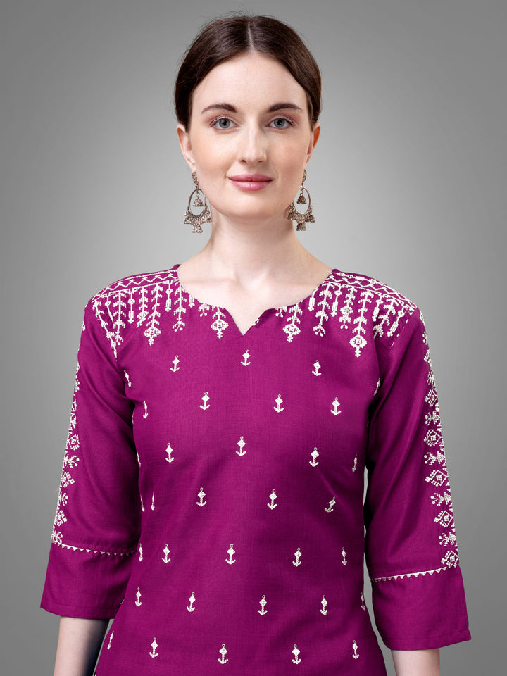 Classic Kurti Set for Women | Printed & Embroidered Elegance