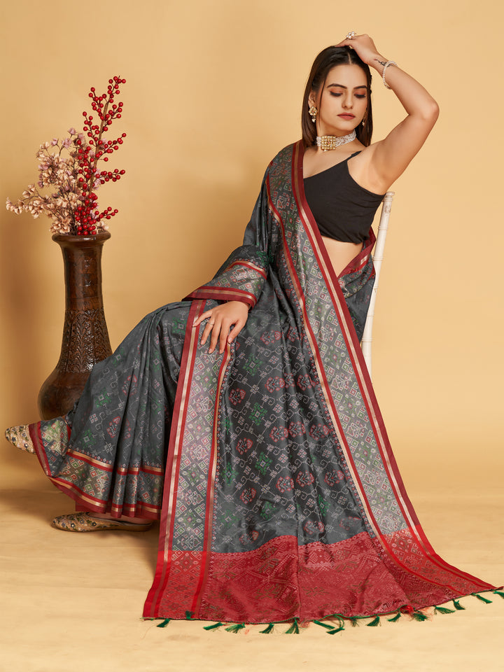 Patola Silk Jacquard Saree | Designer Weaving for Special Events & Weddings