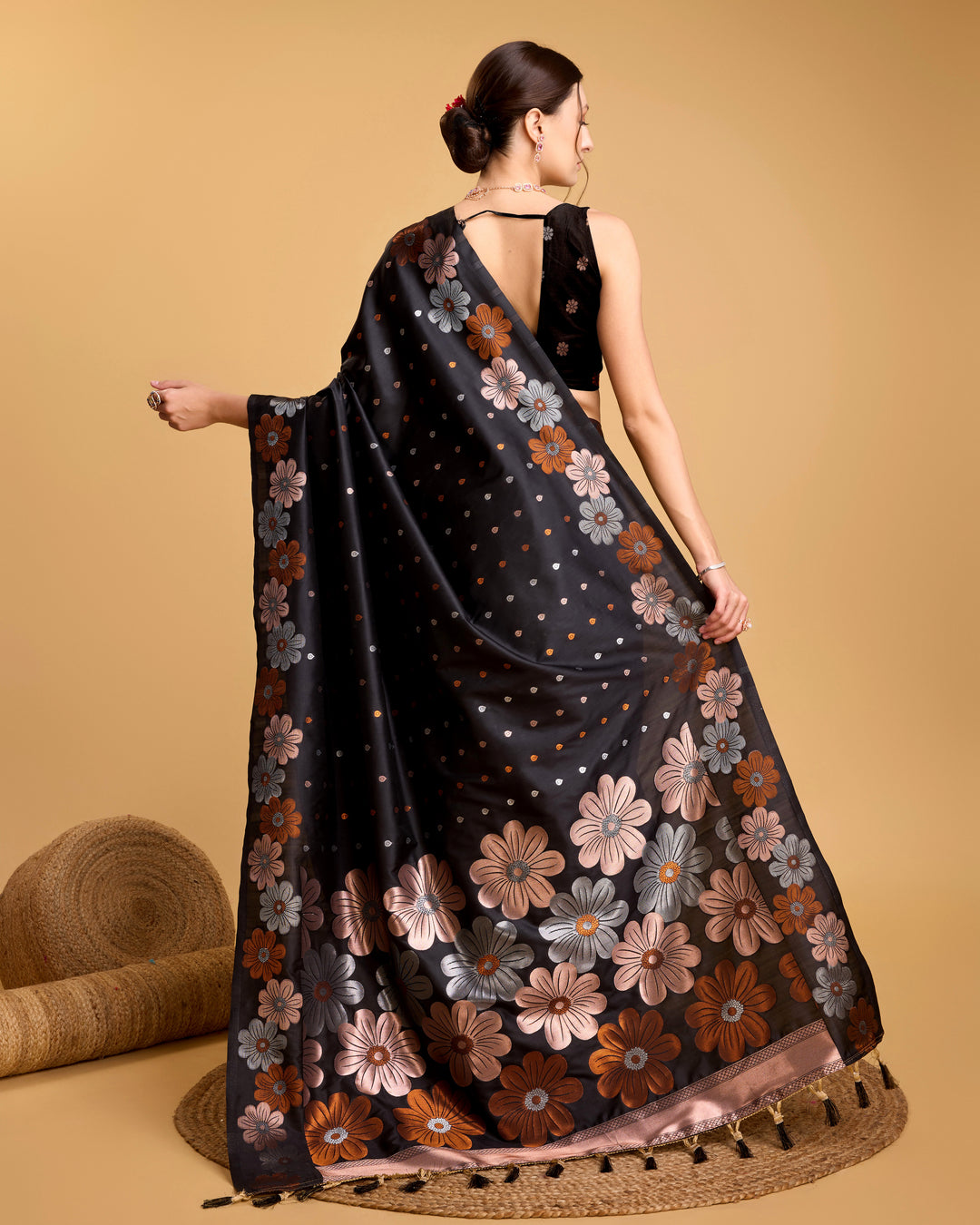 Designer Silk Saree with Jacquard Weaving | Perfect for Weddings & Festive Events