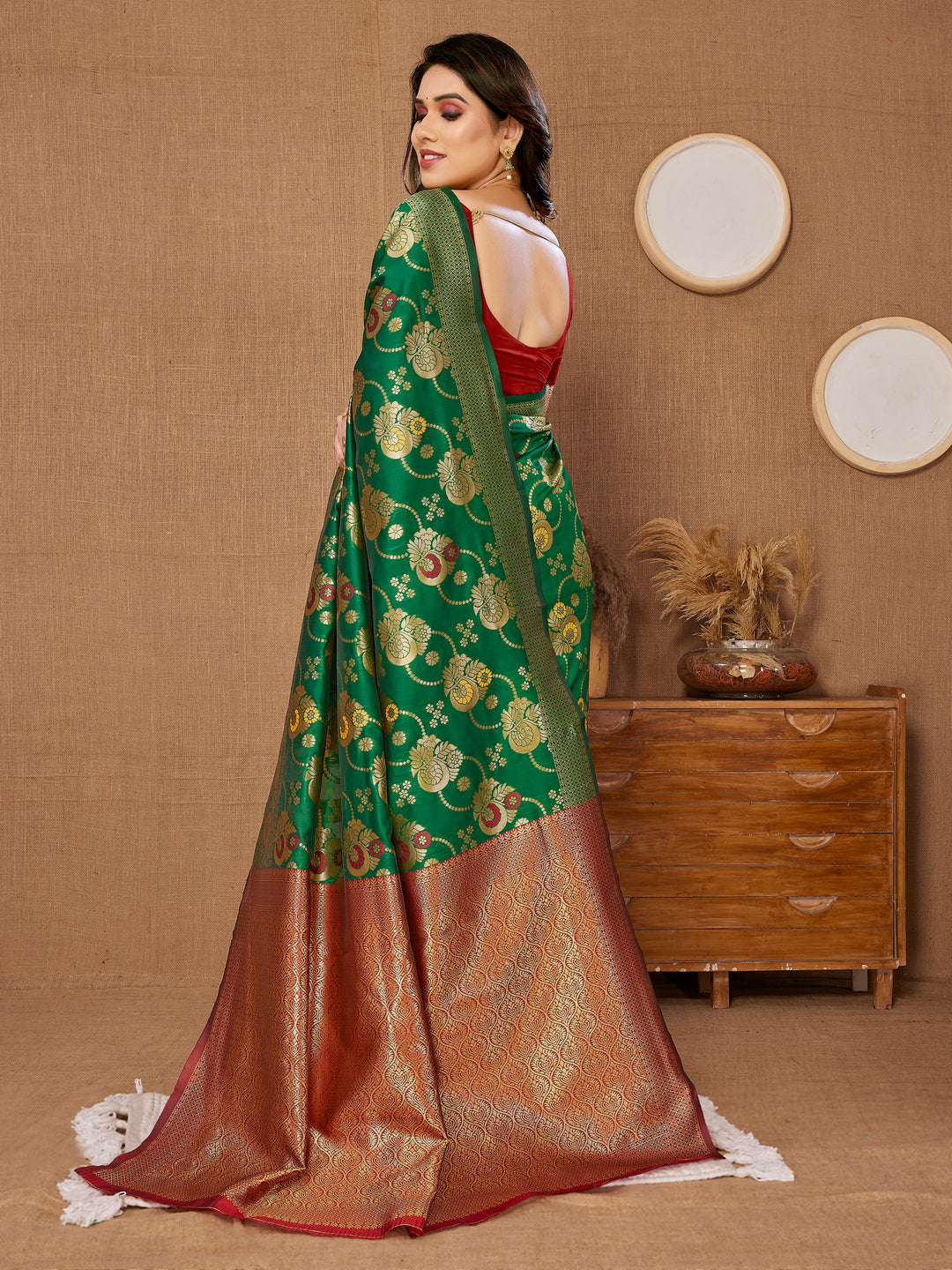 Radiant Banarasi Silk Saree with | Elegance Redefined for Weddings