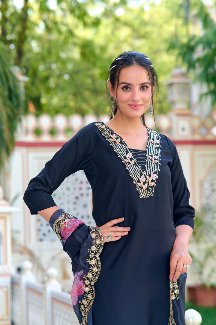 Stunning Chanderi Salwar Kameez with elegant Embroidery | Perfect for Festive Wear