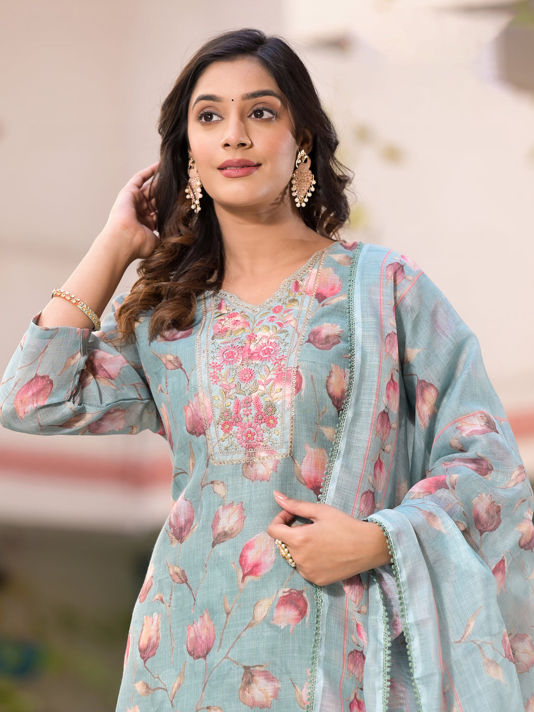 Stunning Linen Salwar Kameez with Floral Embroidery | Perfect Festive Wear