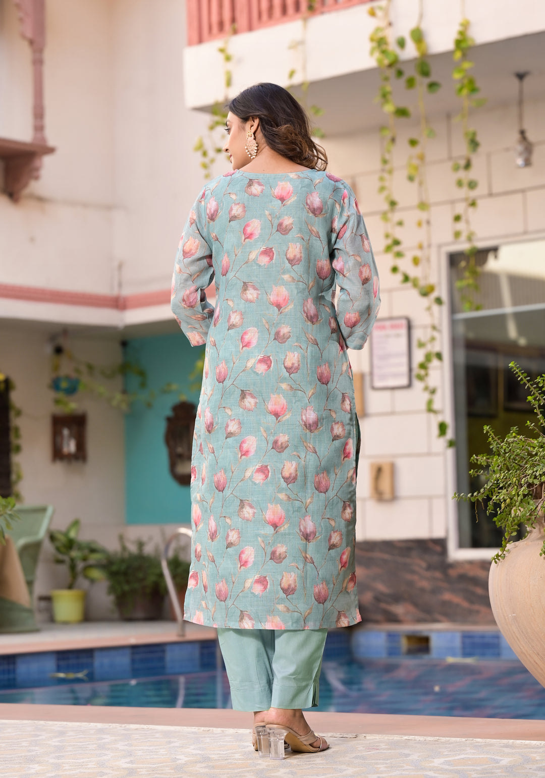 Stunning Linen Salwar Kameez with Floral Embroidery | Perfect Festive Wear