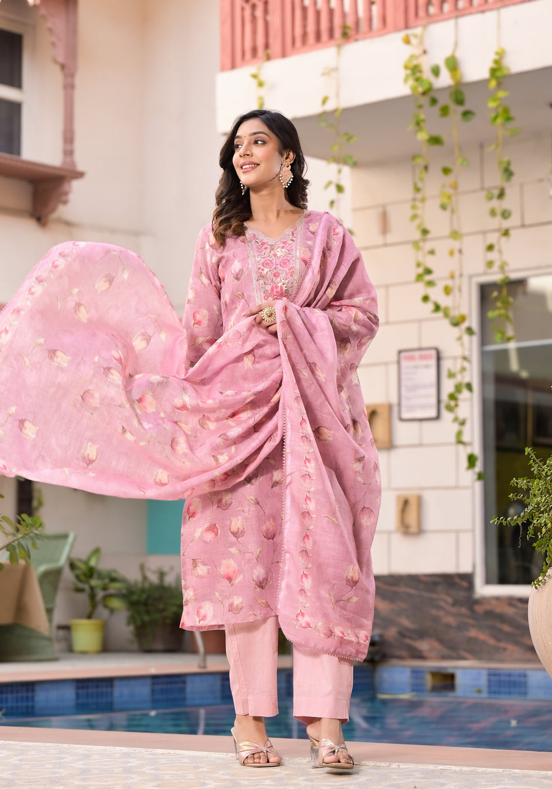 Stunning Linen Salwar Kameez with Floral Embroidery | Perfect Festive Wear