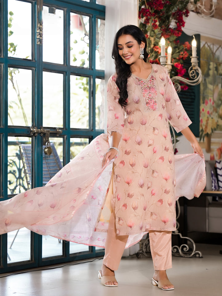 Stunning Linen Salwar Kameez with Floral Embroidery | Perfect Festive Wear