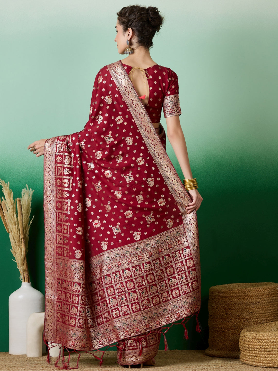 Elegant Wevon Jacquard Designer Saree | Banarasi Silk & Dola Cotton Blend