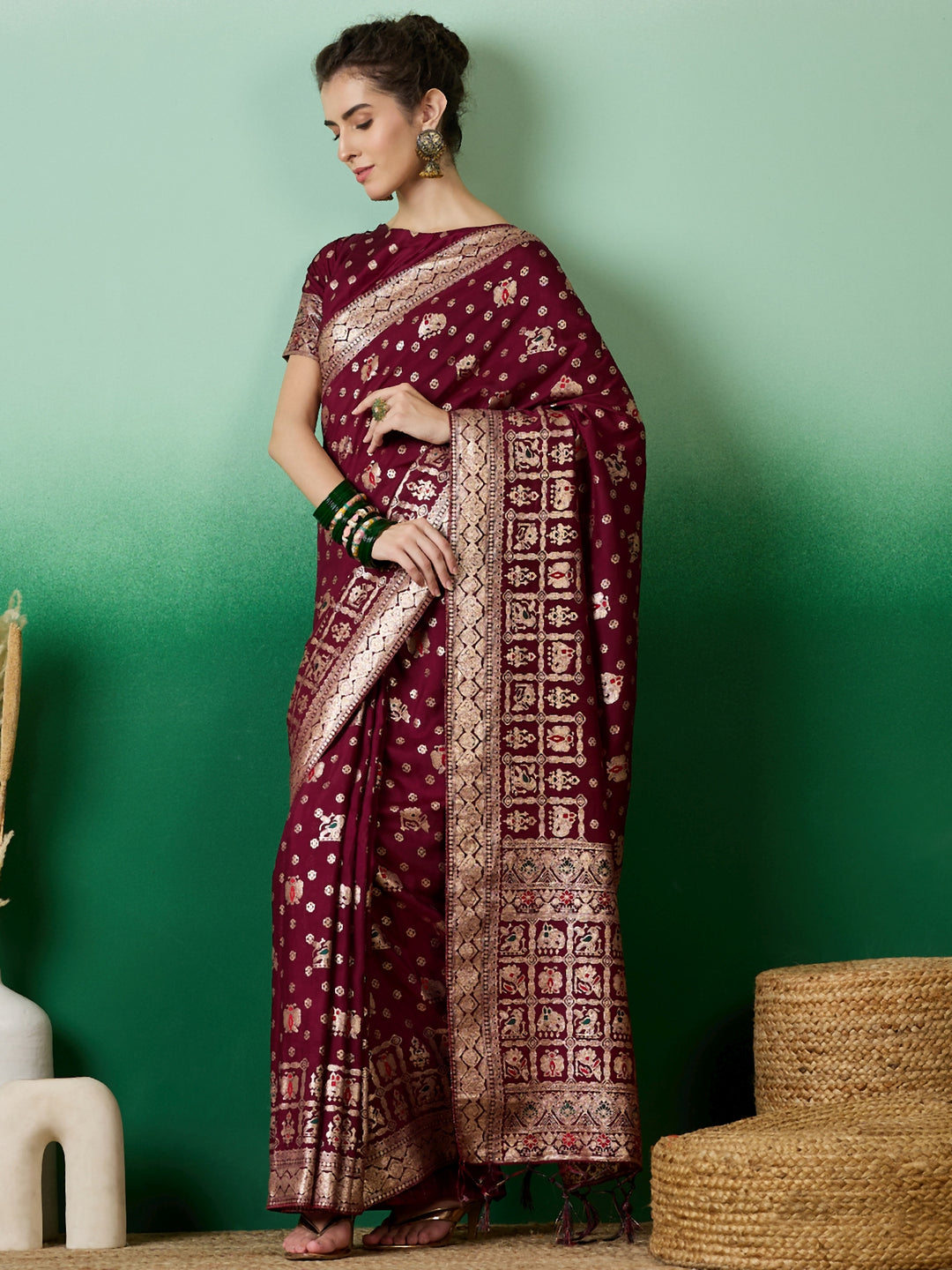 Elegant Wevon Jacquard Designer Saree | Banarasi Silk & Dola Cotton Blend