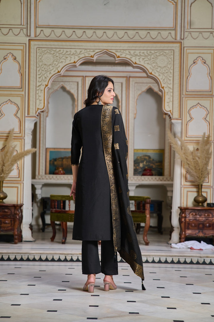 Elegant Chanderi Salwar Kameez for Women | Traditional Indian Wear for Festivals & Weddings