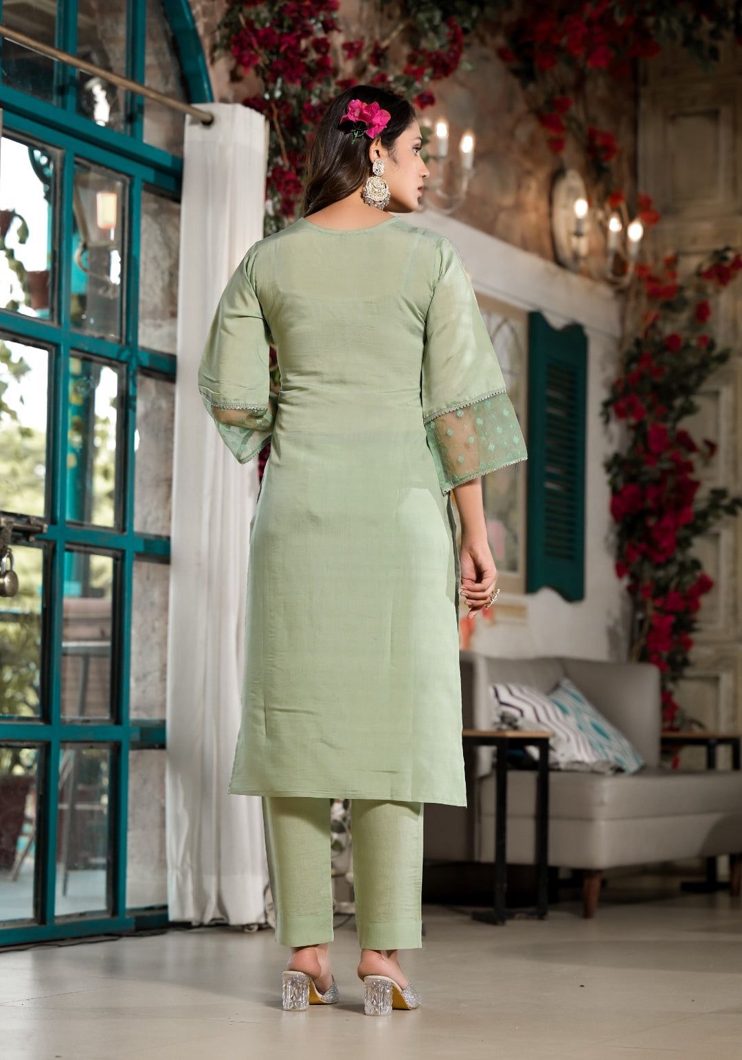 Stunning Silk Blend Salwar Kameez with Intricate Embroidery | Ideal for Festive Occasions