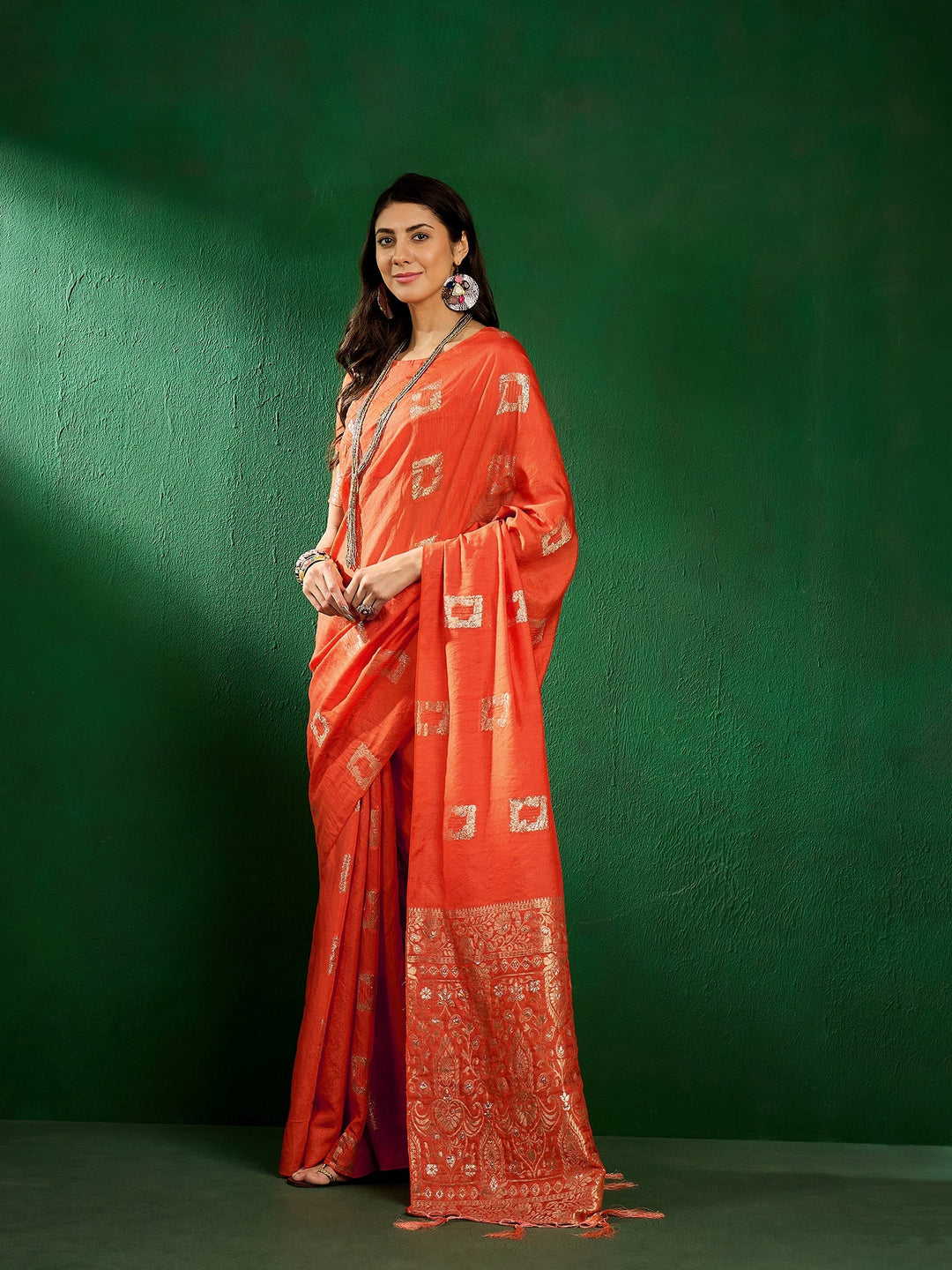 Elegant Art Silk Saree with Woven Jari Design | Perfect for Weddings & Festivals