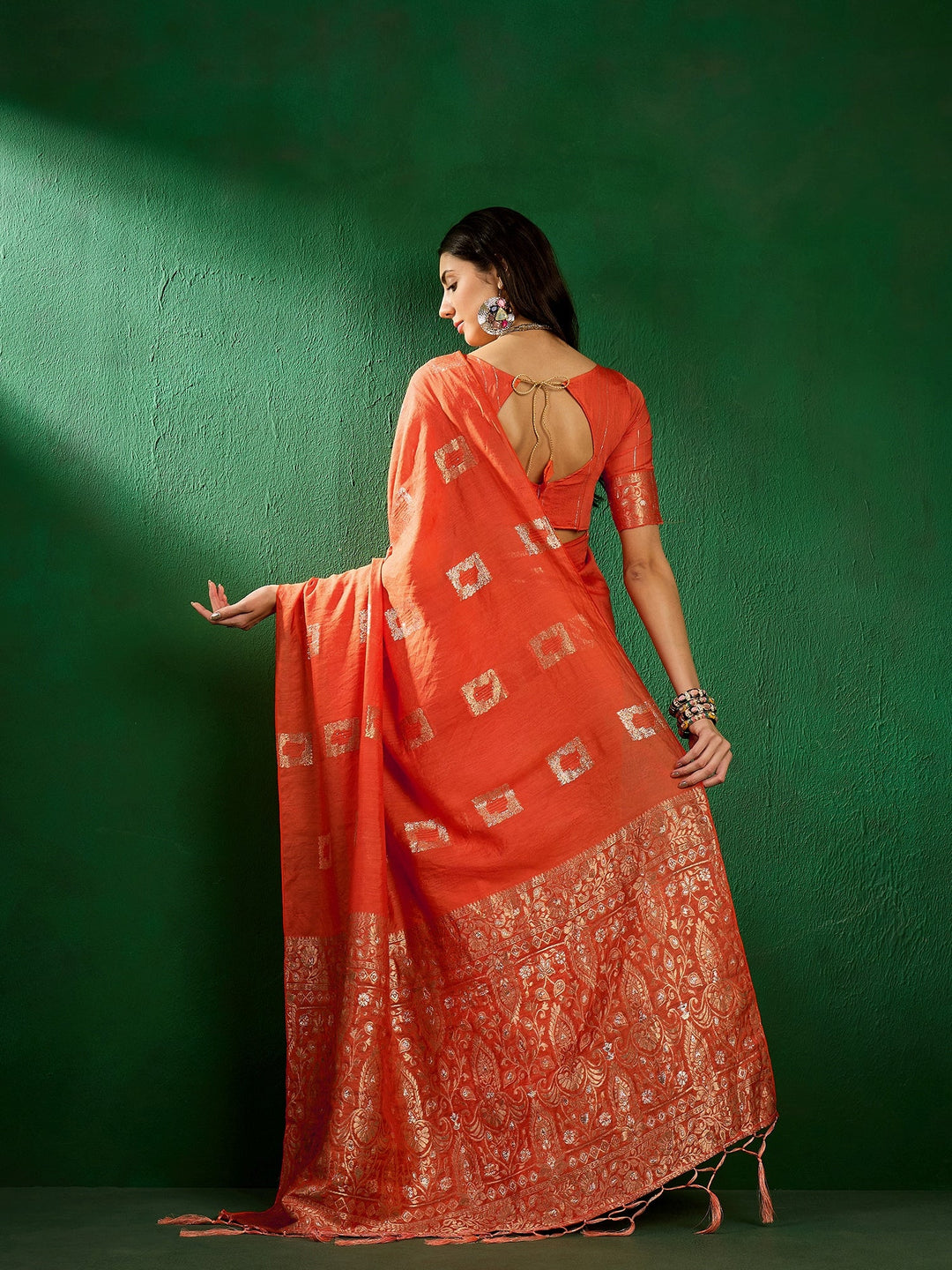 Elegant Art Silk Saree with Woven Jari Design | Perfect for Weddings & Festivals