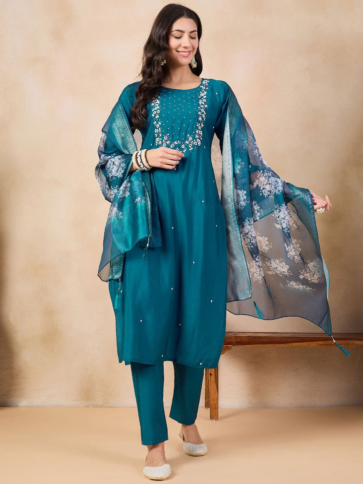 Elegant Viscose Chanderi Salwar Kameez with Floral Embroidery and Printed Dupatta