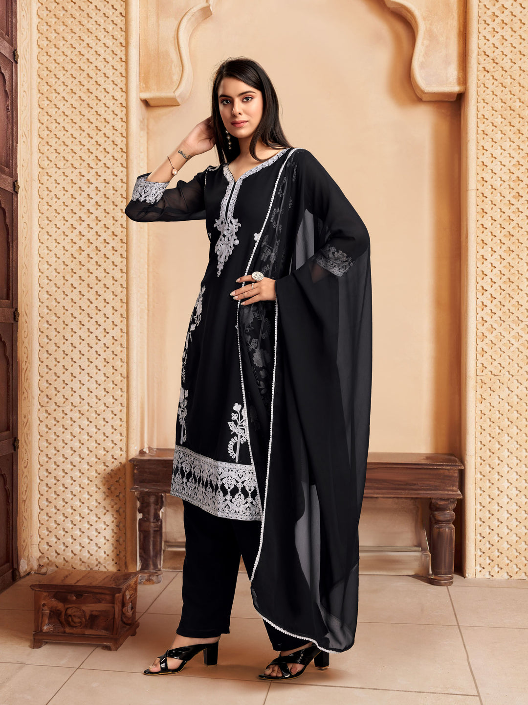 Elegant Georgette Salwar Kameez with Intricate Embroidery and Matching Dupatta