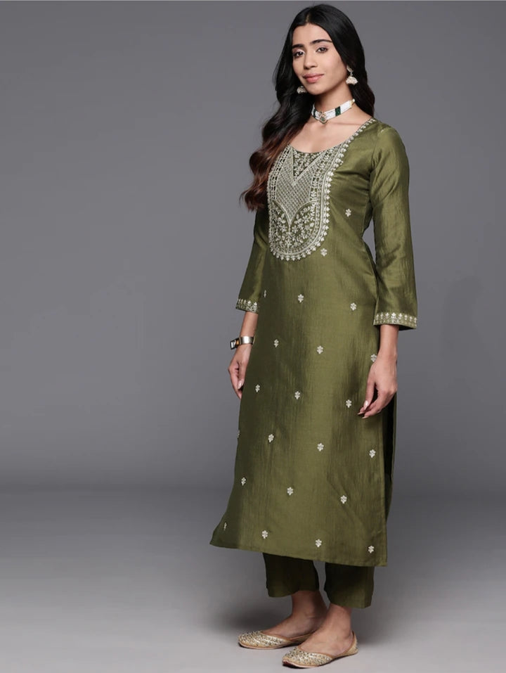 Elegant Viscose Chanderi Salwar Kameez with Floral Embroidery and Printed Dupatta