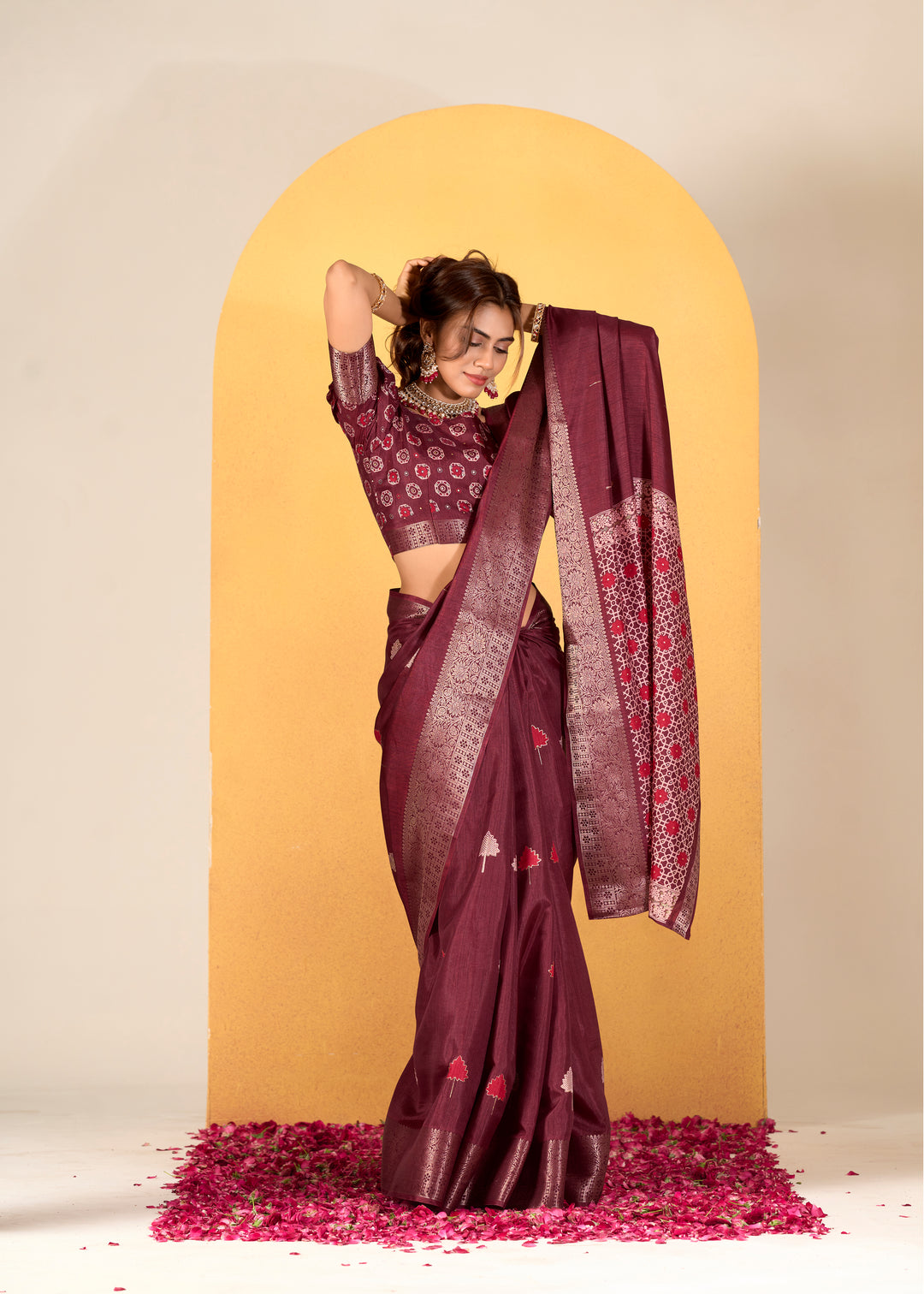 Elegant Dola-Silk Saree with Banarasi-Silk | Weaved & Foil-Printed Design