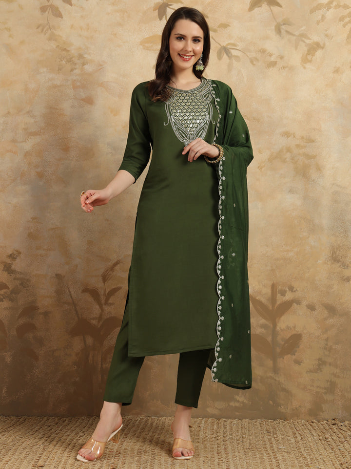 Elegant Chanderi Salwar Kameez with Intricate Embroidery | Perfect for Festive Celebrations and Traditional Occasions